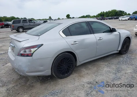 2014 Nissan Maxima 3.5 S z USA, uszkodzony, nr VIN 1N4AA5AP5EC483765